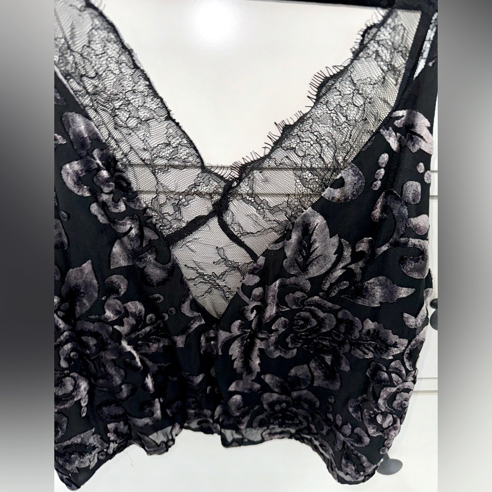 Millau LF Stores Lace Velvet Tank Top - Picture 2 of 5